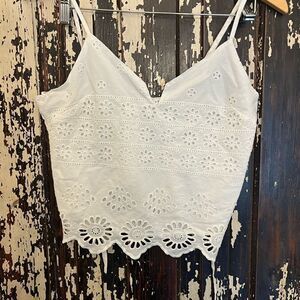 Women’s Lush white Boho lace crop darling cross cross tank. Size Small.